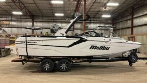 (N4722) 2024 Malibu Boats 23 MXZ